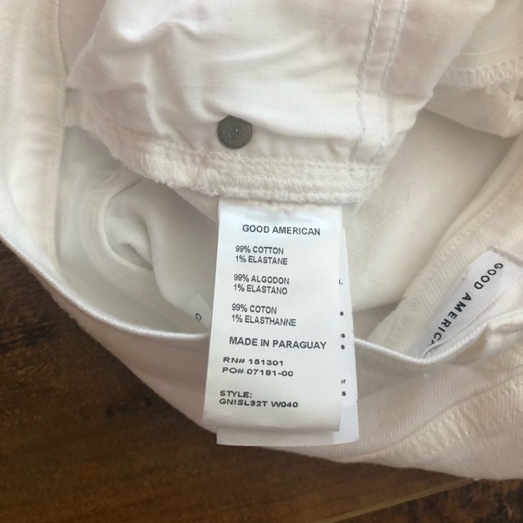 ***nwt*** GOOD AMERICAN Good '90s Denim Shorts - Picture 12 of 13